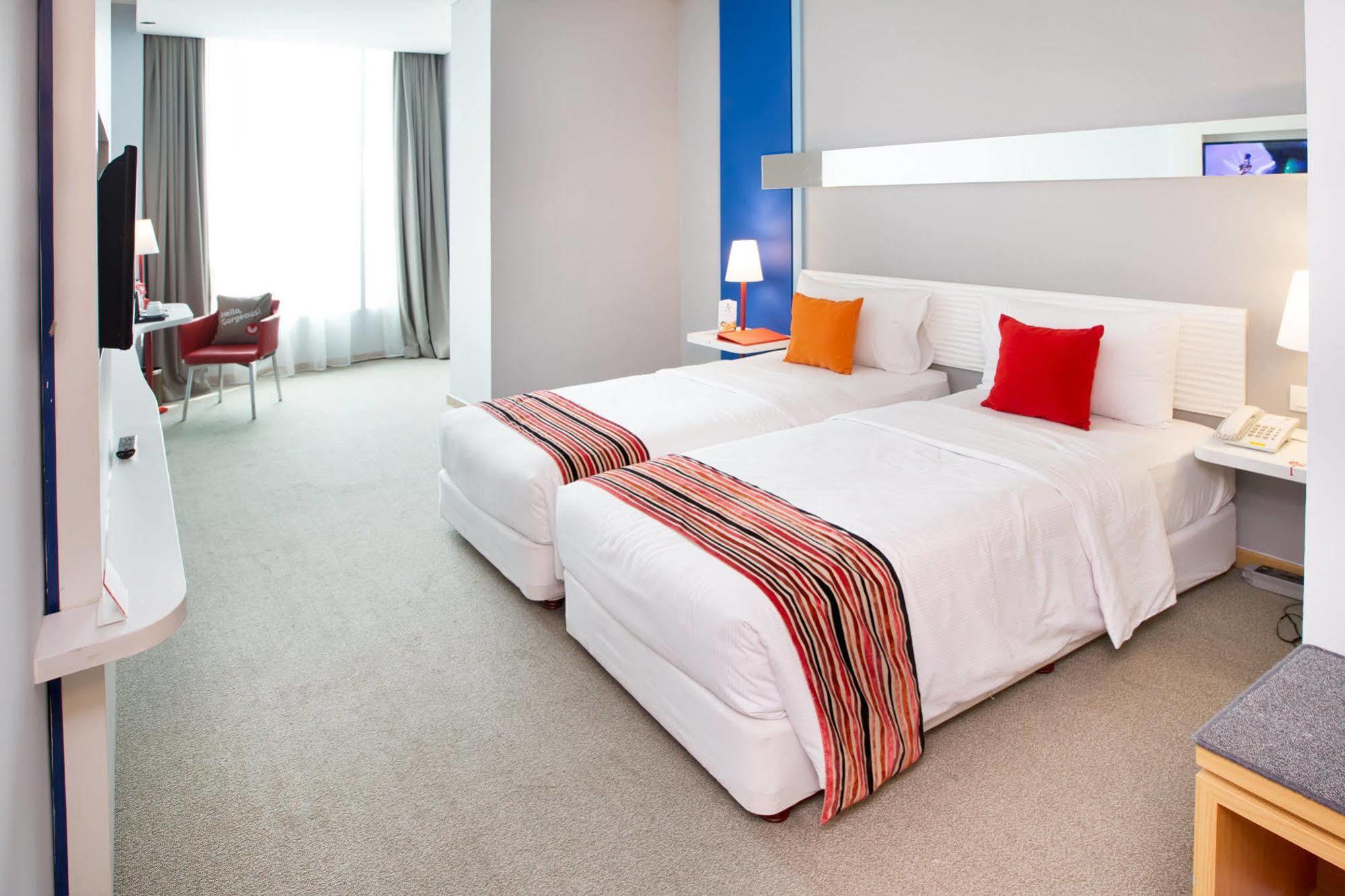 Fox Lite Hotel Metro Indah - Bandung Ngoại thất bức ảnh